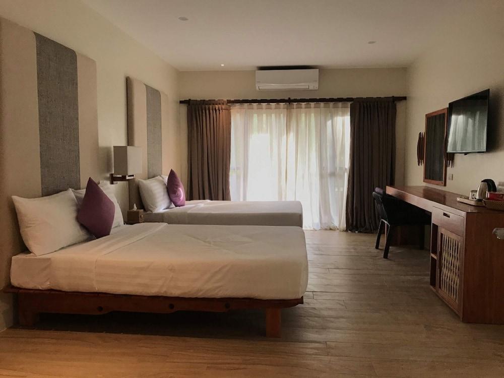 image 2 at Bluewater Panglao Beach Resort by Sitio Daurong, Danao Panglao Bohol 6340 Philippines