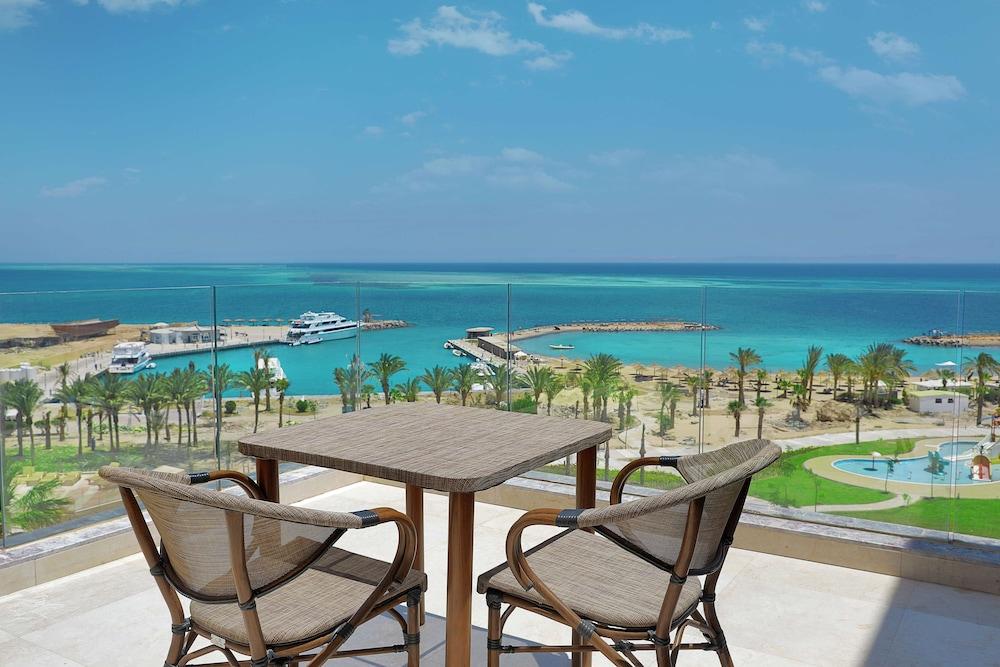 image 10 at Hilton Hurghada Plaza by Gabal El Hareem Main Street Hurghada Red Sea Governorate Egypt
