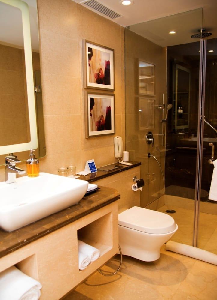 image 4 at Crystal Sarovar Premiere Agra by Fatehabad Road Agra Uttar Pradesh 282001 India