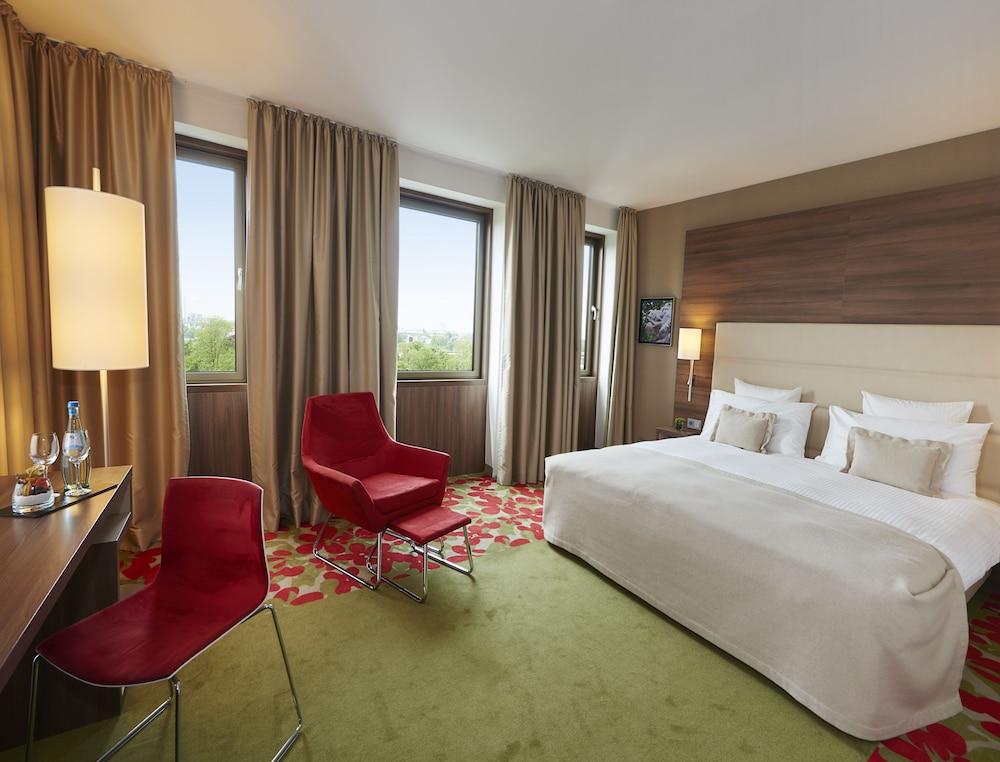 image 4 at Melia Düsseldorf by Inselstr. 2 Düsseldorf NW 40479 Germany