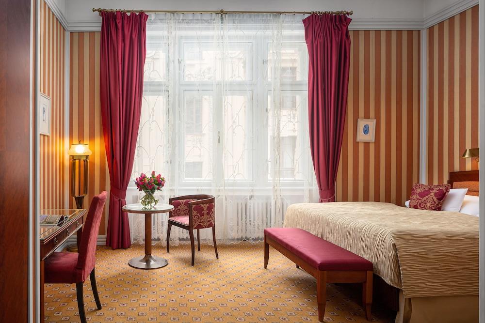 image 3 at Hotel Paris Prague by U Obecniho Domu 1 Prague 110 00 Czech Republic