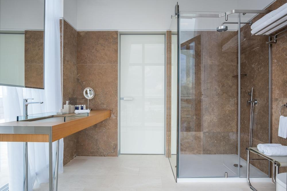 image 10 at Crystal House Suite Hotel & SPA by Sergeyeva Street 4 Kaliningrad 236016 Russia