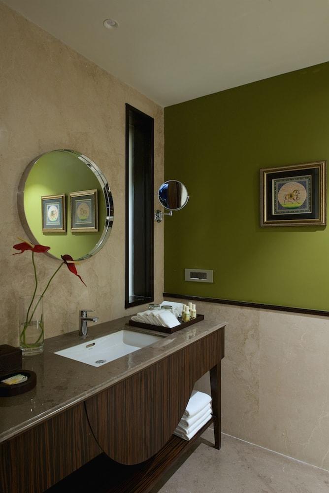 image 5 at Hotel Lakend by Fatehsagar Lake Shore Alkapuri Udaipur Rajasthan 313001 India