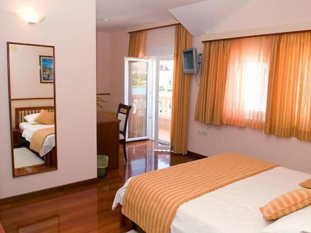 image 1 at Hotel Trogir Palace by Put gradine 8 Trogir 21220 Croatia