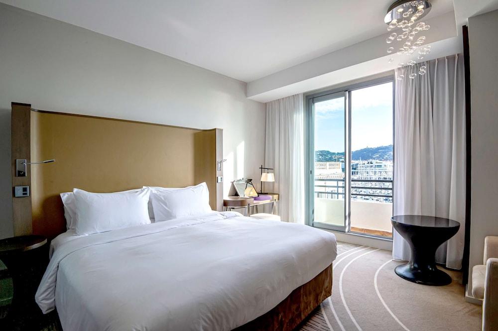 image 1 at Radisson Blu 1835 Hotel, Cannes by 2, boulevard Jean Hibert Cannes Alpes-Maritimes 6400 France