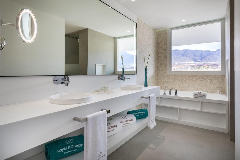 image 2 at Royal Hideaway Corales Suites, part of Barceló Hotel Group by Avenida Virgen de Guadalupe 21 Adeje Canary Islands 38679 Spain