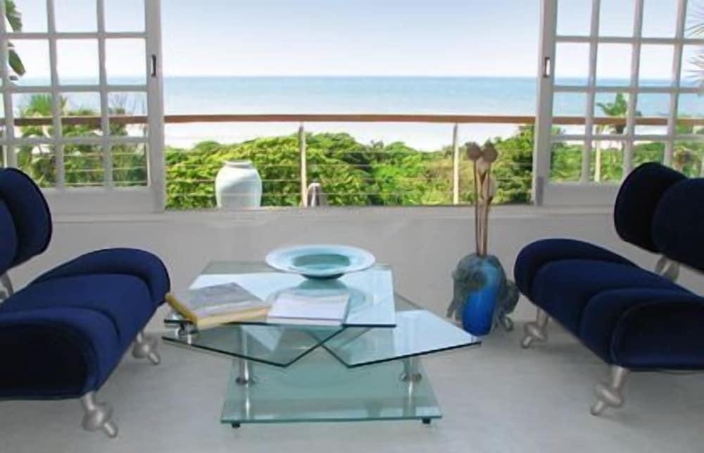 image 2 at Days At Sea Beach Lodge by 39 Effingham Parade Trafalgar Southbroom KwaZulu-Natal 4275 South Africa