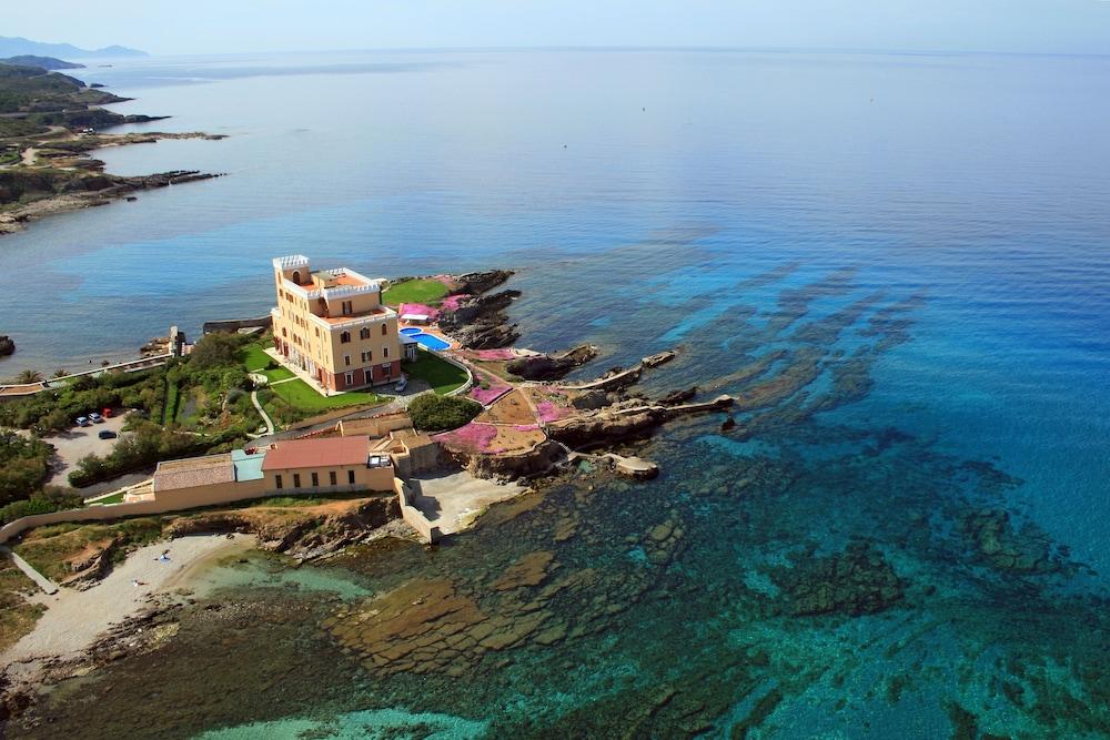 image 2 at Villa Las Tronas Hotel & Spa by Lungomare Valencia 1 Alghero SS 7041 Italy