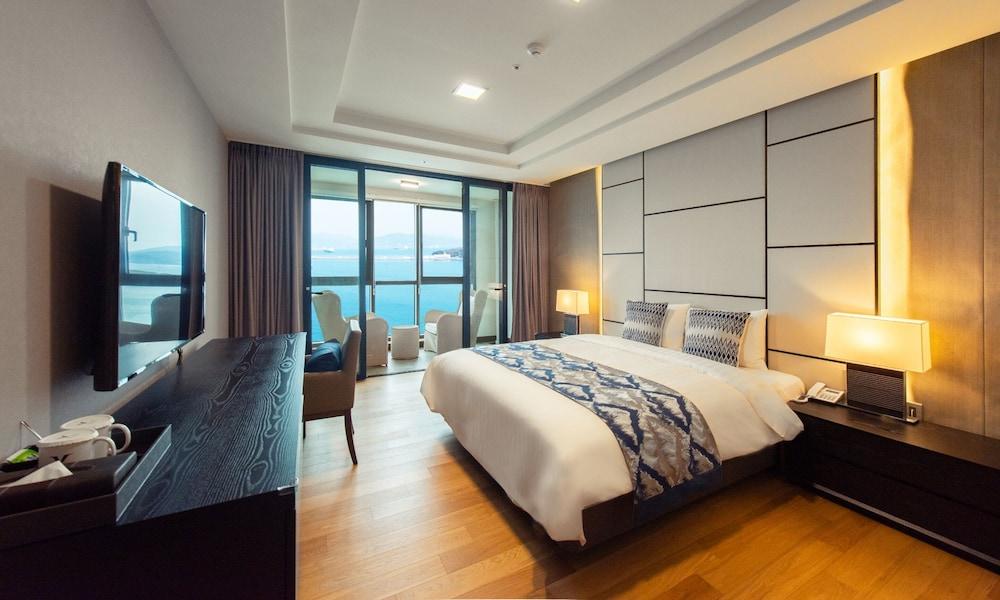 image 2 at Yeosu Venezia Hotel & Resort by 61-13, Odongdo-ro Yeosu Jeollanam-do 59723 South Korea