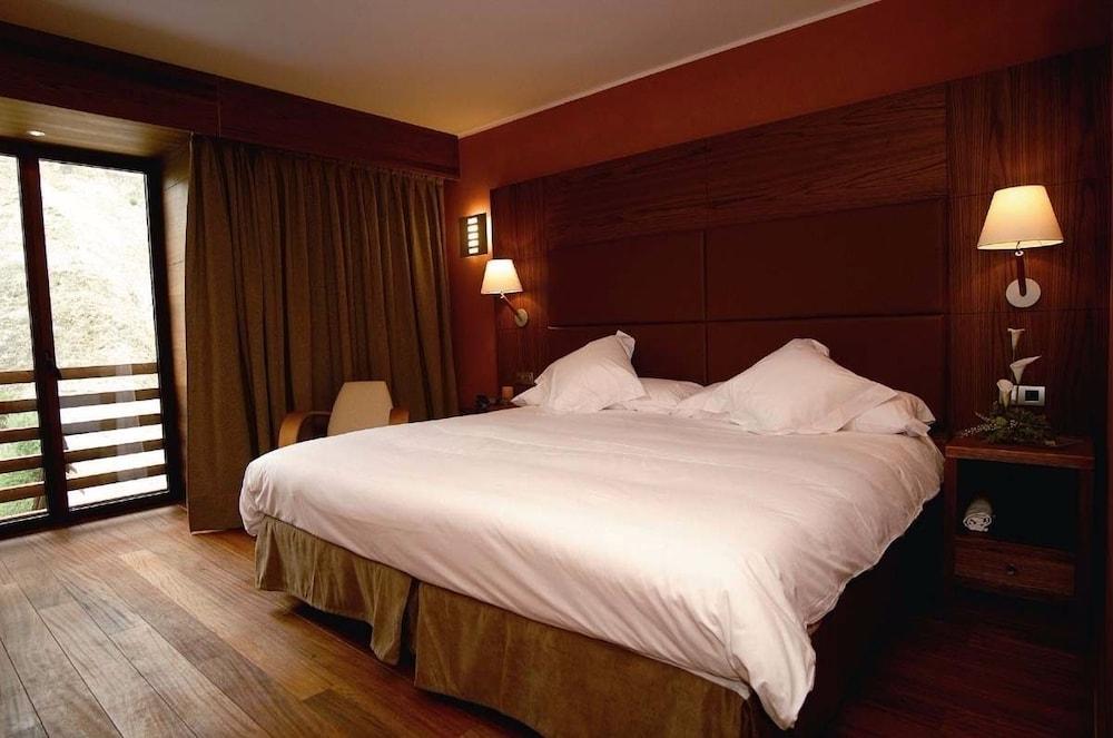 image 2 at Hotel Spa Riberies by Cami De Riberies S/N Llavorsi 25595 Spain