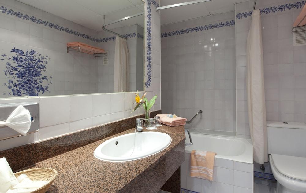 image 5 at Playasol Aquapark & Spa Hotel by Avenida de las Gaviotas, s/n Roquetas de Mar Almeria 64740 Spain