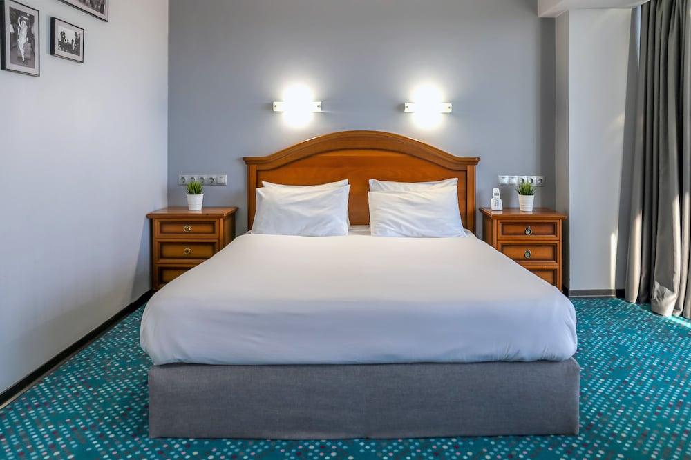 image 1 at City Park Hotel Sochi by 2 Morskoy Pereulok Sochi Krasnodar Krai 354000 Russia