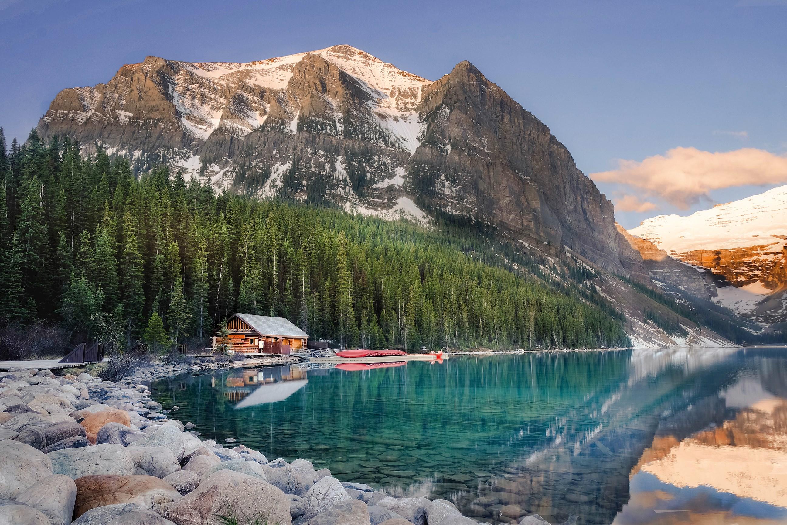Spectacular Rockies and Glaciers with Alberta Guided Tour