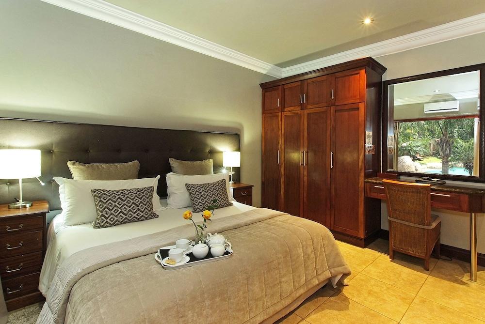 image 2 at uShaka Manor Guest House by 24 Stanley Grace Crescent Umhlanga KwaZulu-Natal 4320 South Africa