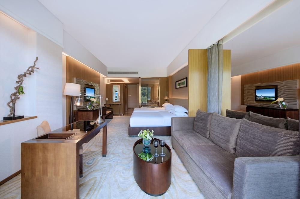 image 2 at Mission Hills Resort Dongguan by Lin Pin Road Daping Tangxia Town Dongguan Guangdong 523722 China