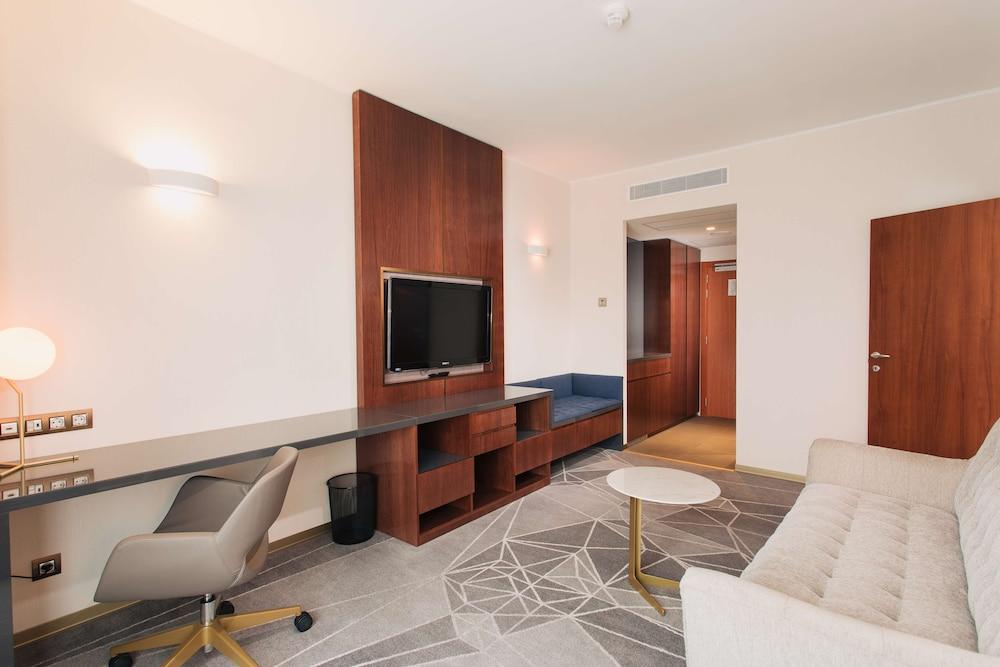 image 3 at DoubleTree by Hilton Cluj – City Plaza by Str. Sindicatelor 9-13 Cluj-Napoca 400029 Romania