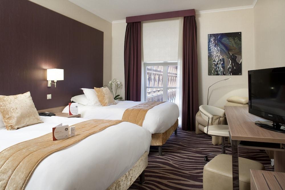 image 2 at Plaza Hotel Capitole Toulouse by 7 Place Du Capitole Toulouse Haute-Garonne 31000 France