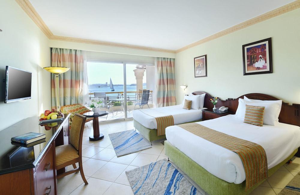 image 1 at Tolip Aswan Hotel by Cornich El Nile Aswan 294 Egypt