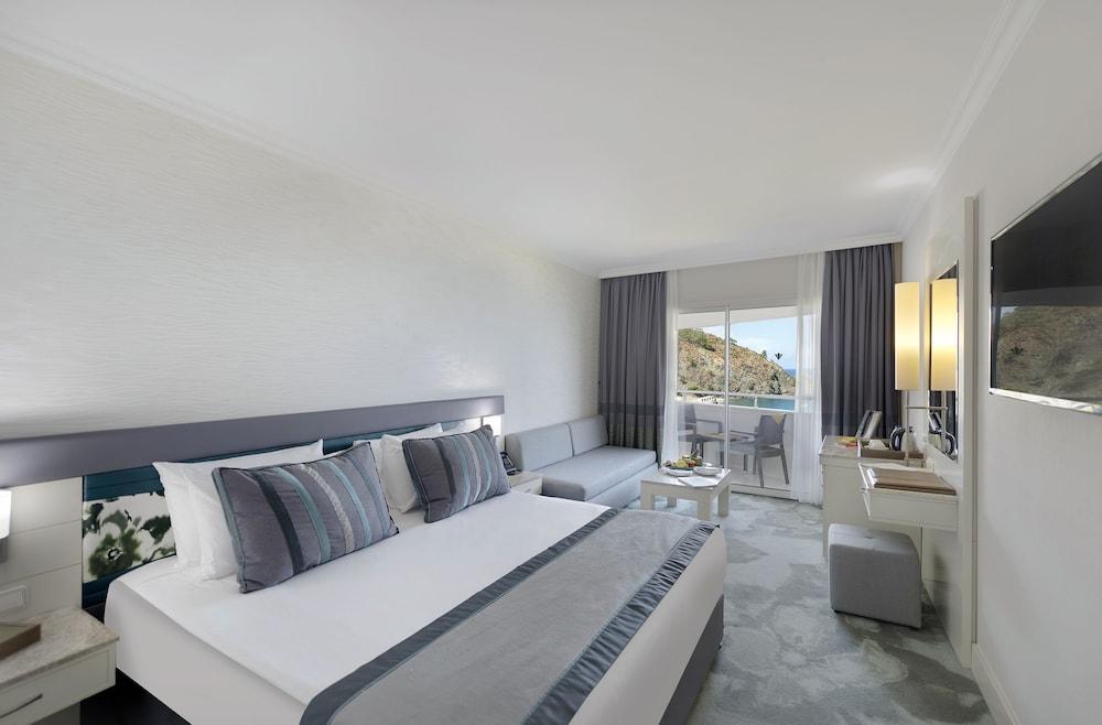 image 2 at Rixos Premium Tekirova - The Land of Legends by Tekirova Mah. Sehit Er  Hasan Yilmaz Cad. No:20 Kemer Antalya 07995 Turkey