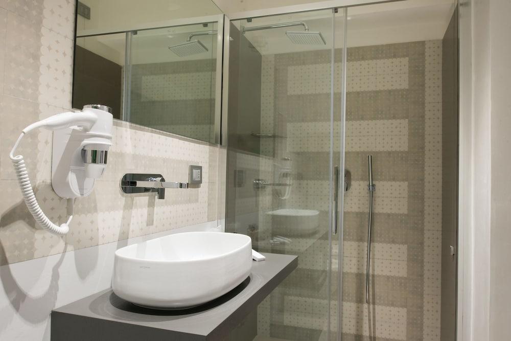 image 7 at Caportigia Boutique Hotel by Viale Montedoro 76 Syracuse SR 96100 Italy