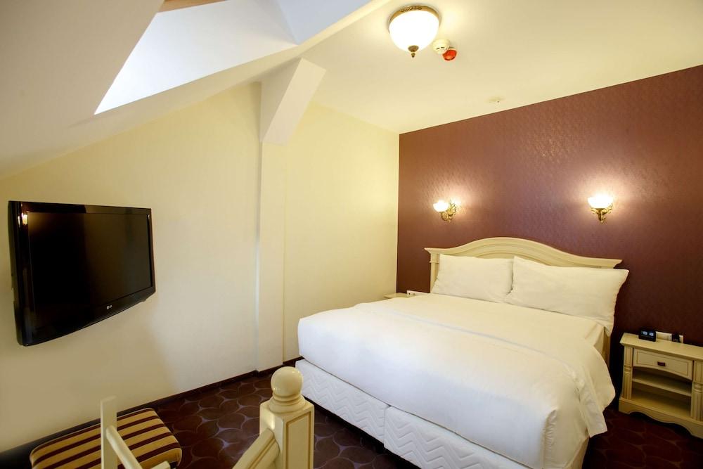 image 2 at DoubleTree by Hilton Hotel Sighisoara - Cavaler by Strada Consiliul Europei 6 Sighisoara 545400 Romania