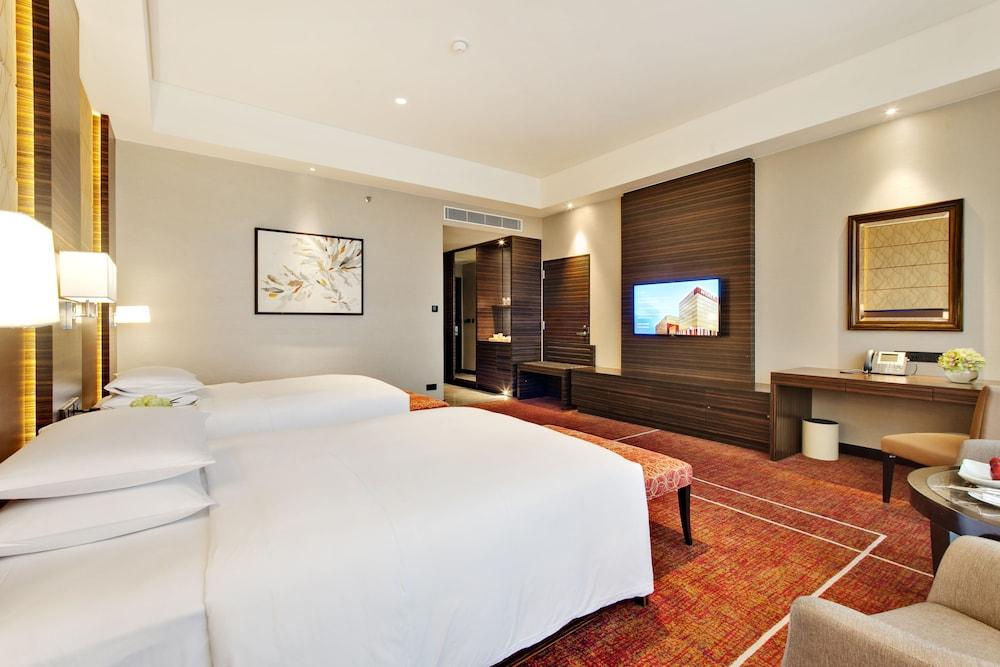 image 3 at Hyatt Regency Manila, City of Dreams by Belle Avenue, Entertainment City Parañaque Manila 1701 Philippines