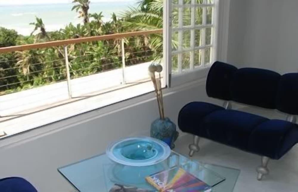 image 3 at Days At Sea Beach Lodge by 39 Effingham Parade Trafalgar Southbroom KwaZulu-Natal 4275 South Africa