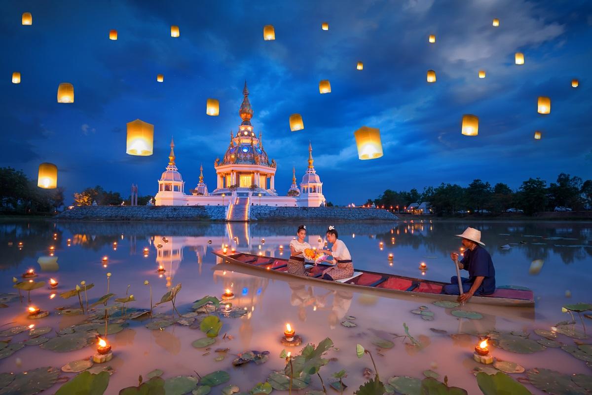 The Land of Smiles: 7 Experiences You Can Only Have in Thailand 