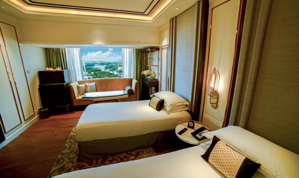 image 3 at Taj MG Road, Bengaluru by 41/3 Mahatma Gandhi Road Bengaluru Karnataka 560001 India