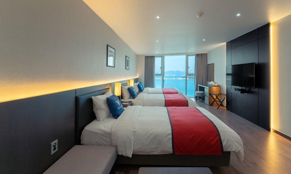 image 1 at Yeosu Venezia Hotel & Resort by 61-13, Odongdo-ro Yeosu Jeollanam-do 59723 South Korea