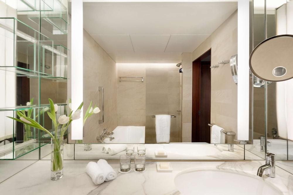 image 5 at Shangri-La Beijing by 29 Zizhuyuan Road Beijing Beijing 100089 China