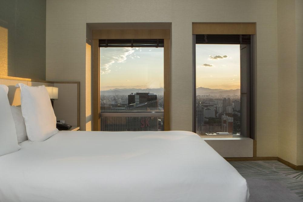 image 2 at Park Hyatt Beijing by 2 Jianguomenwai Street Chaoyang District Beijing Beijing 100022 China