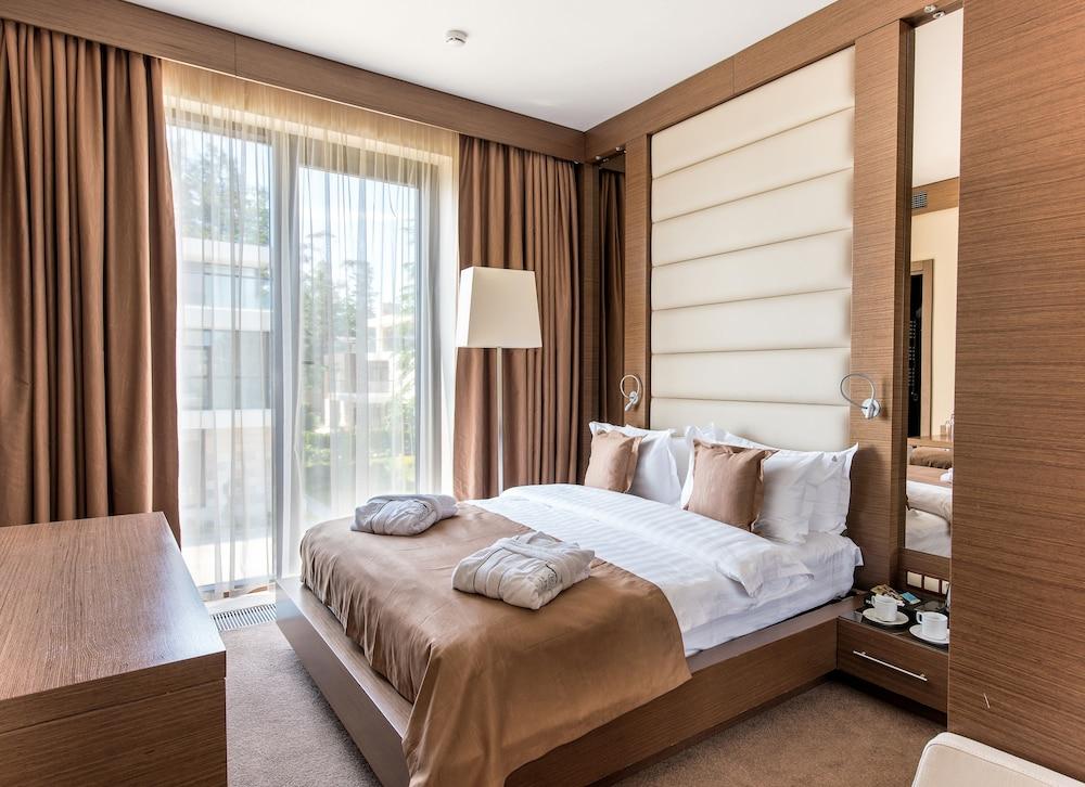 image 1 at Arfa Park Hotel by 2 Tsimlyanskaya Street Sirius 354349 Russia