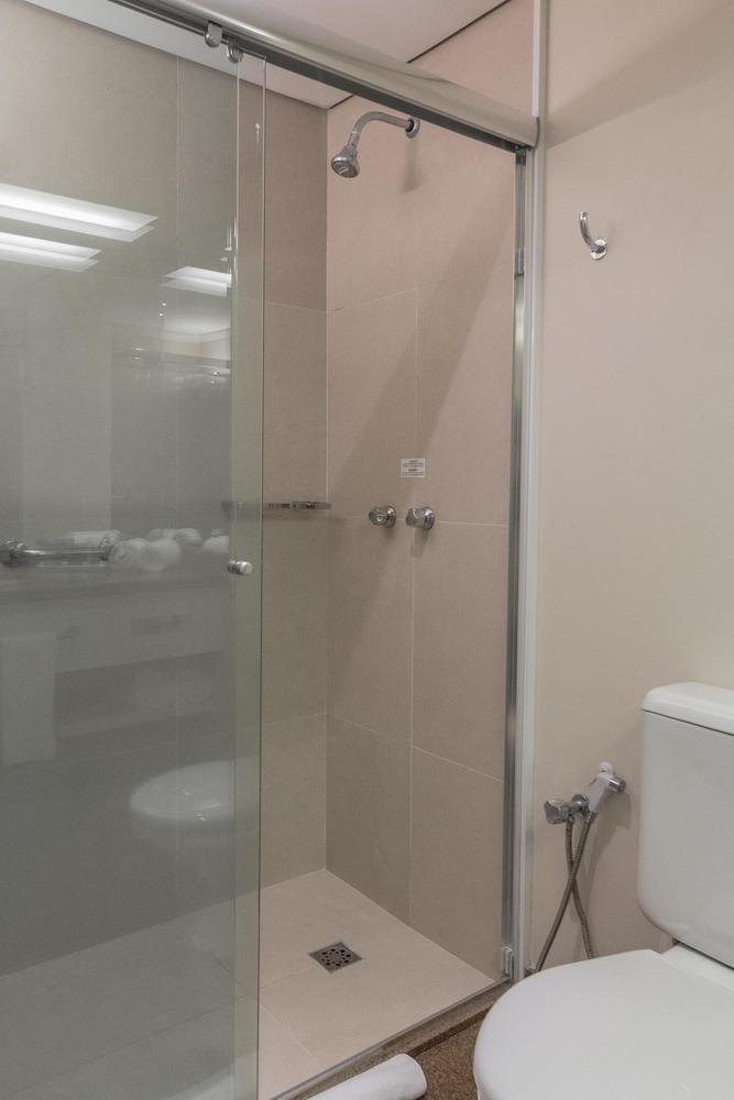image 4 at Hotel Deville Prime Porto Alegre by Avenida Dos Estados 1909 Porto Alegre RS 90200-001 Brazil