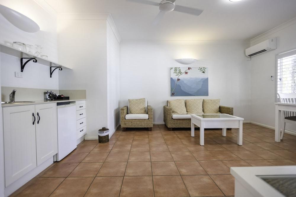 image 9 at The Reef House Boutique Hotel and Spa -  Adults Only by 99 Williams Esplanade Palm Cove QLD Queensland 4879 Australia