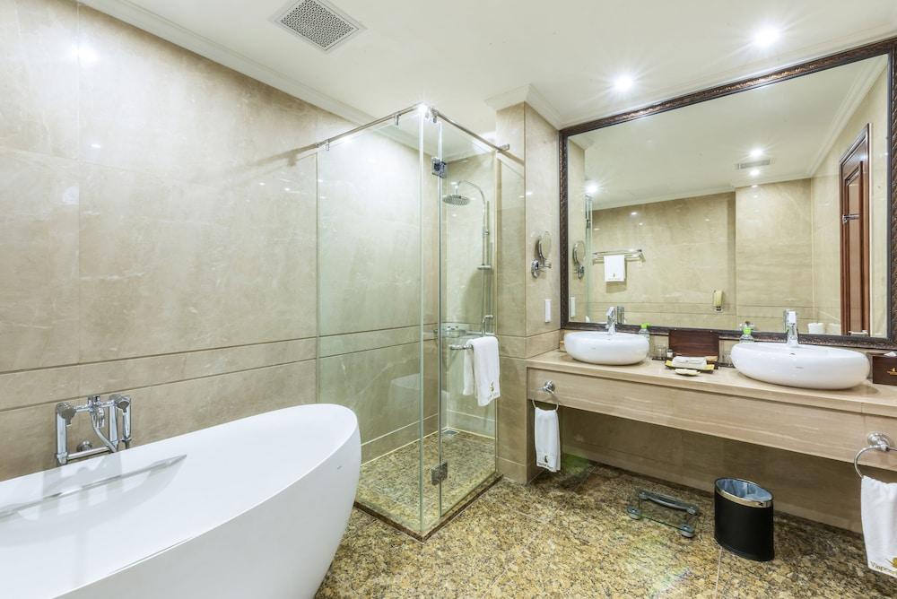 image 10 at Vinpearl Luxury Nha Trang by Hon Tre Island Nha Trang Khanh Hoa Vietnam