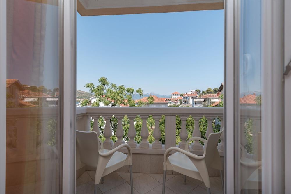 image 6 at Hotel Trogir Palace by Put gradine 8 Trogir 21220 Croatia