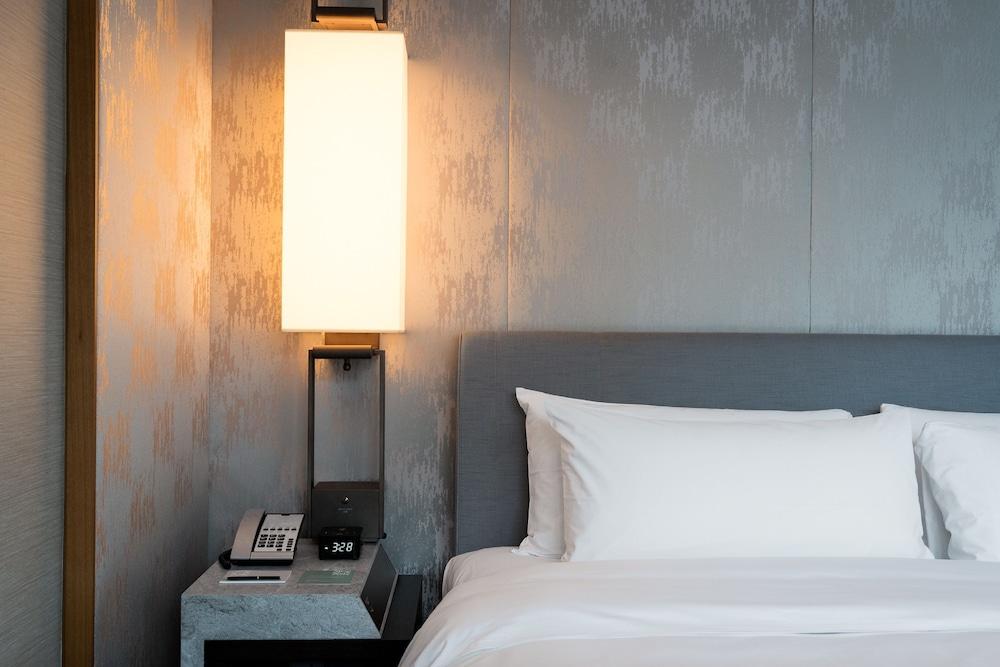image 2 at Kerry Hotel, Hong Kong by 38 Hung Luen Road Hung Hom Bay Kowloon 000000 Hong Kong