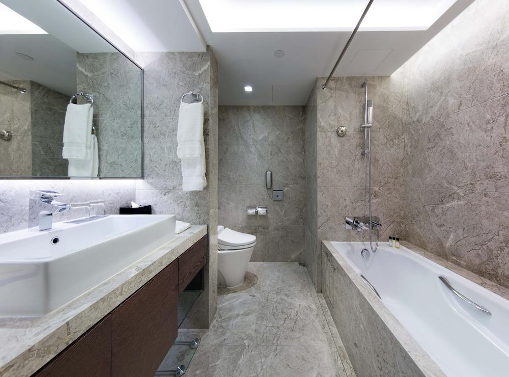 image 7 at New World Millennium Hong Kong Hotel by 72 Mody Road Tsim Sha Tsui East Kowloon Hong Kong