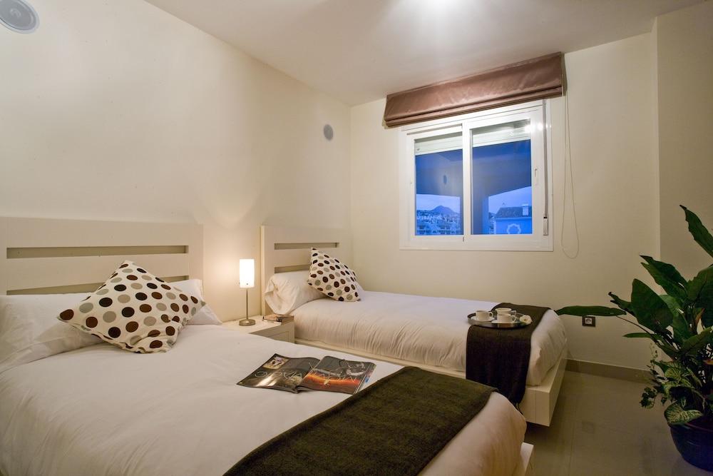 image 3 at Apartamentos Cortijo del Mar Resort by Urb. Cortijo Del Mar, CN340, KM 168 Salida C. C. Diana,Calle Alqueria 1 Estepona Malaga 29680 Spain