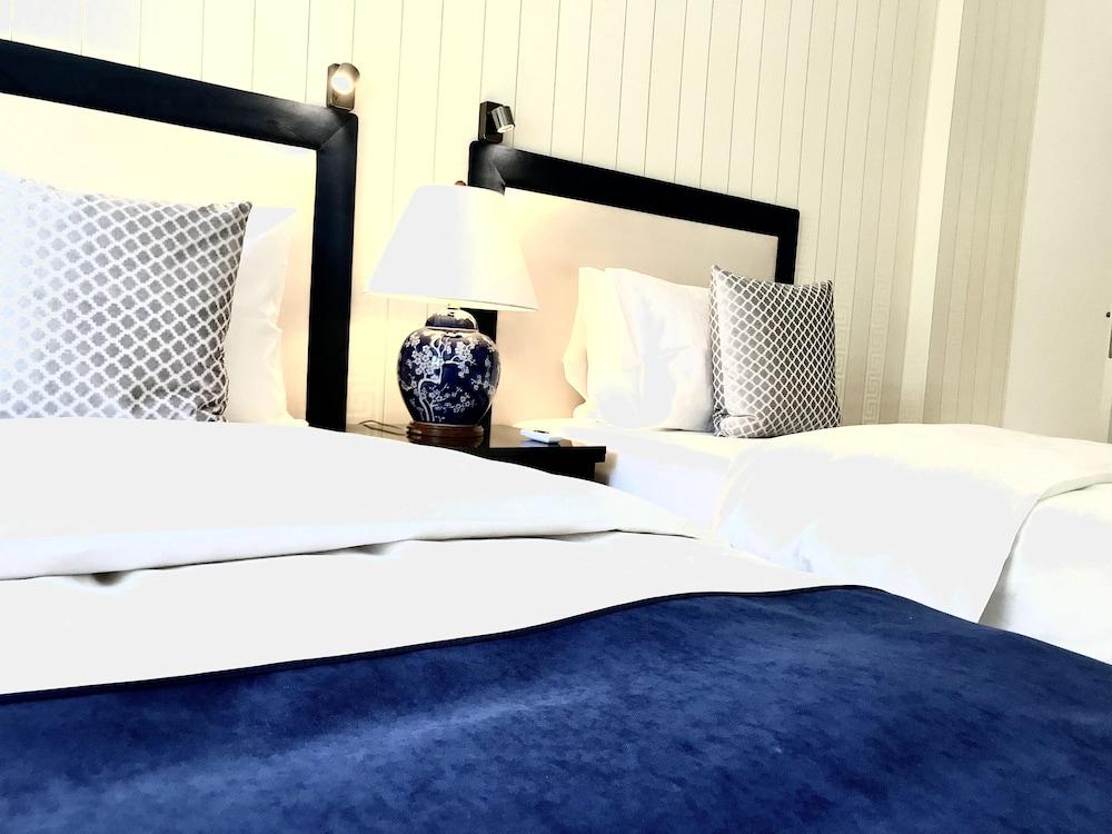 image 3 at MONDRIAN Luxury Suites UNESCO Old Town by Rynek Starego Miasta 5/7 Warsaw 00-272 Poland