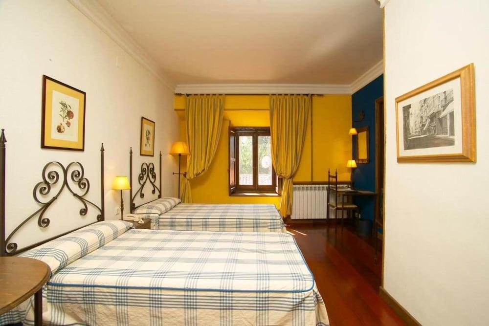 image 1 at Hotel Real Monasterio San Zoilo by Calle Obispo Souto S/N Carrion de los Condes 34120 Spain