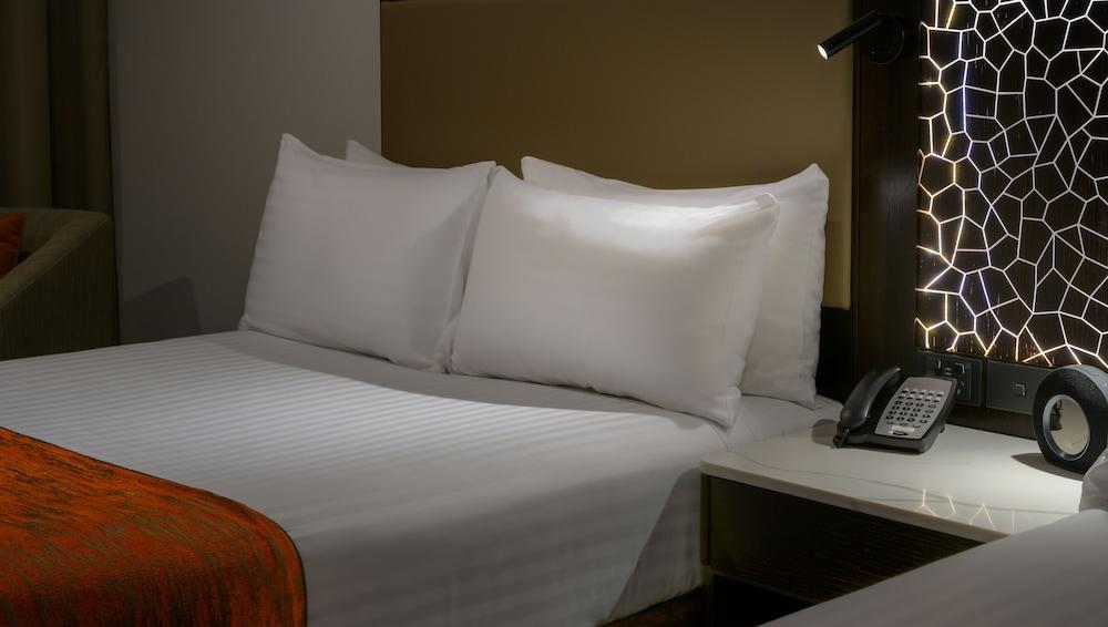image 3 at Hotel Grand Chancellor Hobart by 1 Davey St Hobart TAS Tasmania 7000 Australia