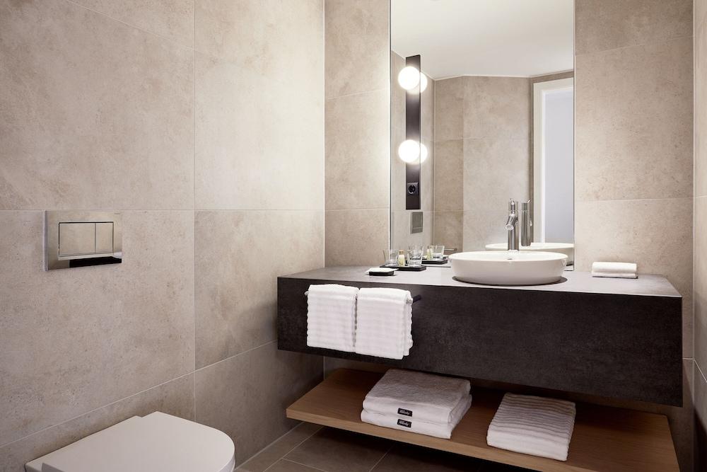 image 9 at The Westin Grand Frankfurt by Konrad-Adenauer-Str. 7 Frankfurt HE 60313 Germany