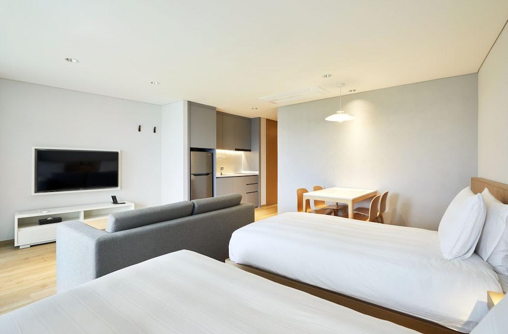 image 3 at Lotte Buyeo Resort by 400 Baekjemun-ro, Gyuam-myeon, buyeo-gun Buyeo South Chungcheong 323-812 South Korea