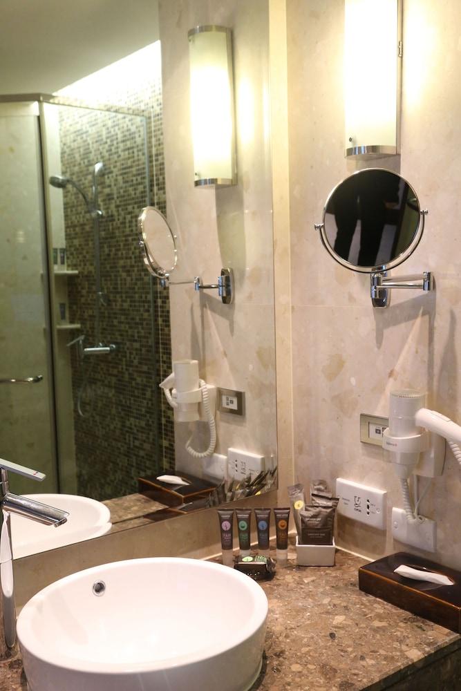 image 10 at Novotel Bangkok Suvarnabhumi Airport Hotel by 999 Suvarnabhumi Airport Hotel Moo 1 Nongprue Bang Phli Samut Prakan 10540 Thailand