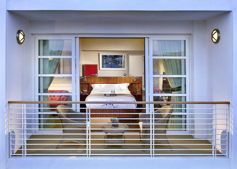 image 1 at Mr. C Beverly Hills by 1224 Beverwil Dr Los Angeles CA California 90035 United States