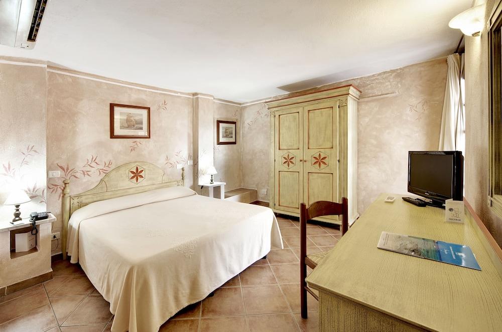 image 1 at Colonna Beach Hotel by Golfo Di Marinella Porto Rotondo Golfo Aranci OT 7026 Italy