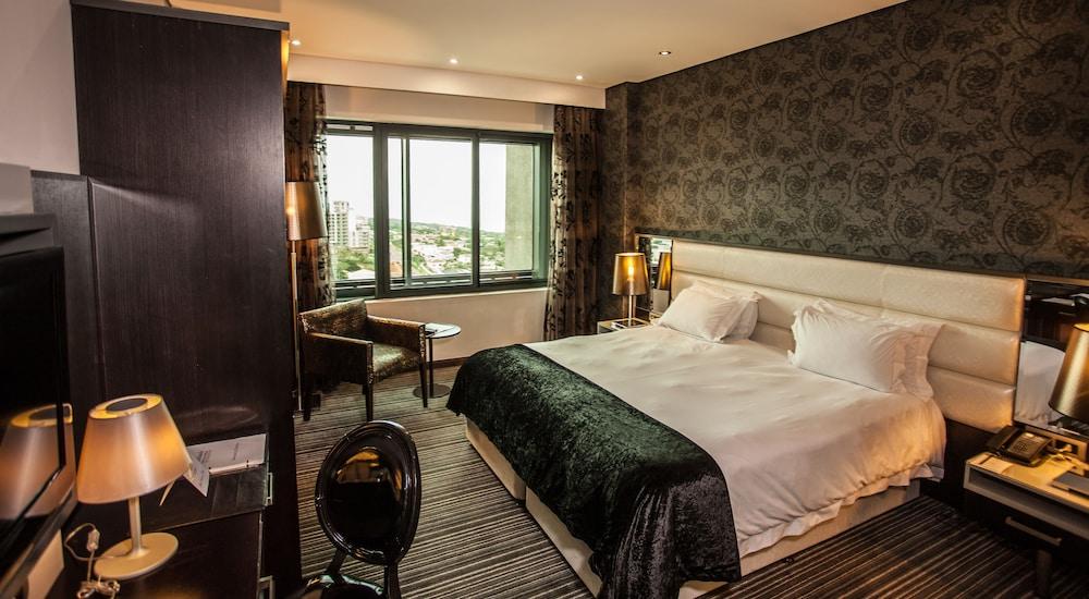 image 3 at Coastlands Umhlanga Hotel and Convention Centre by 329 Umhlanga Rocks Drive Umhlanga KwaZulu-Natal 4319 South Africa