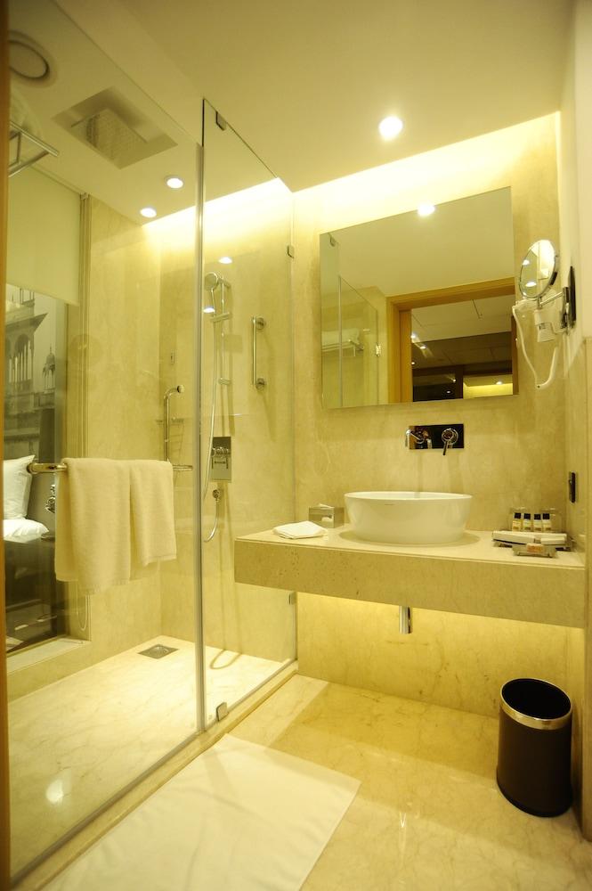 image 5 at Pride Plaza Hotel Aerocity New Delhi by 5-A, Hospitality District, Aerocity Indra Gandhi International Airport New Delhi Delhi 110037 India